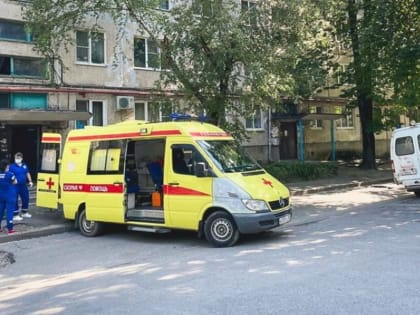 Дегтярёв подписал постановления о новых выплатах отдельным категориям медработников