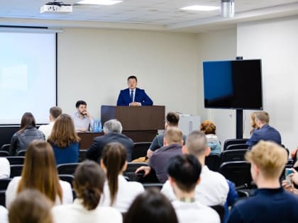 Новые тенденции нейромодуляции представили в Приморье