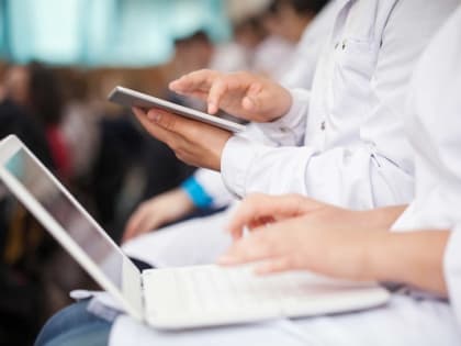 Психотерапевтов, сексологов и наркологов будут учить по-новому