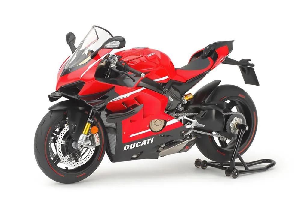 Front-left view of an assembled Ducati Superleggera V4 1/12 scale model
