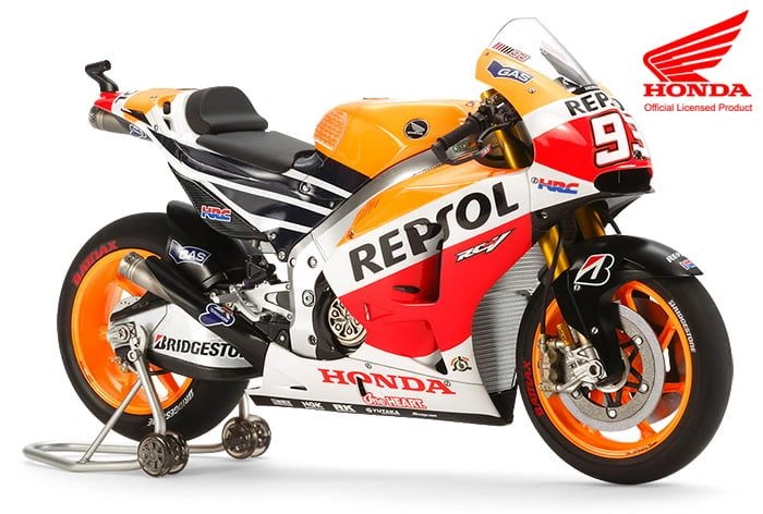 Right side view of an assembled Honda RC213V Repsol 1/12 scale model