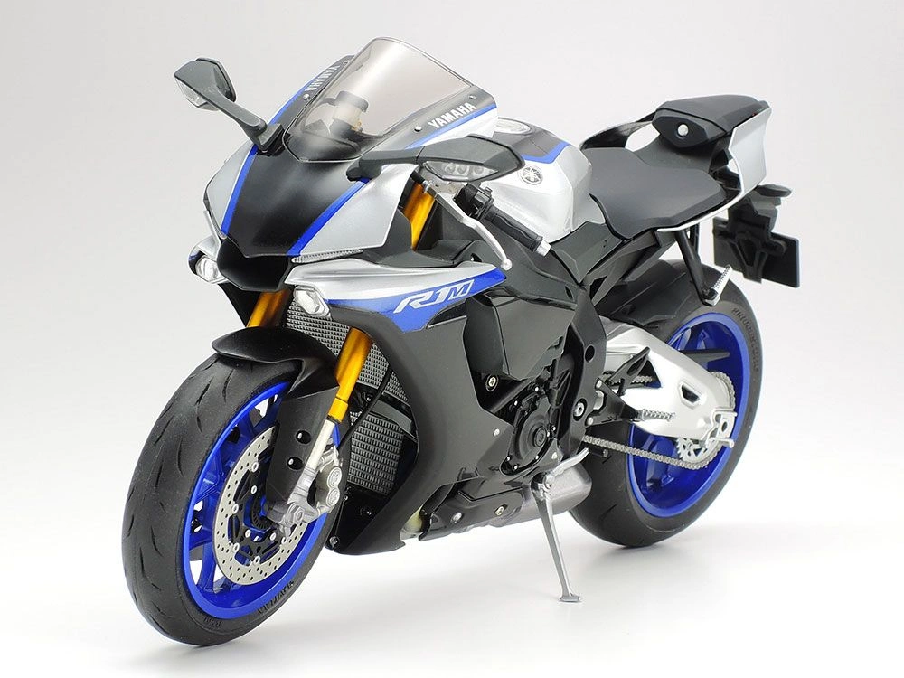 Front-side view of an assembled Yamaha YZF-R1M 1/12 scale model