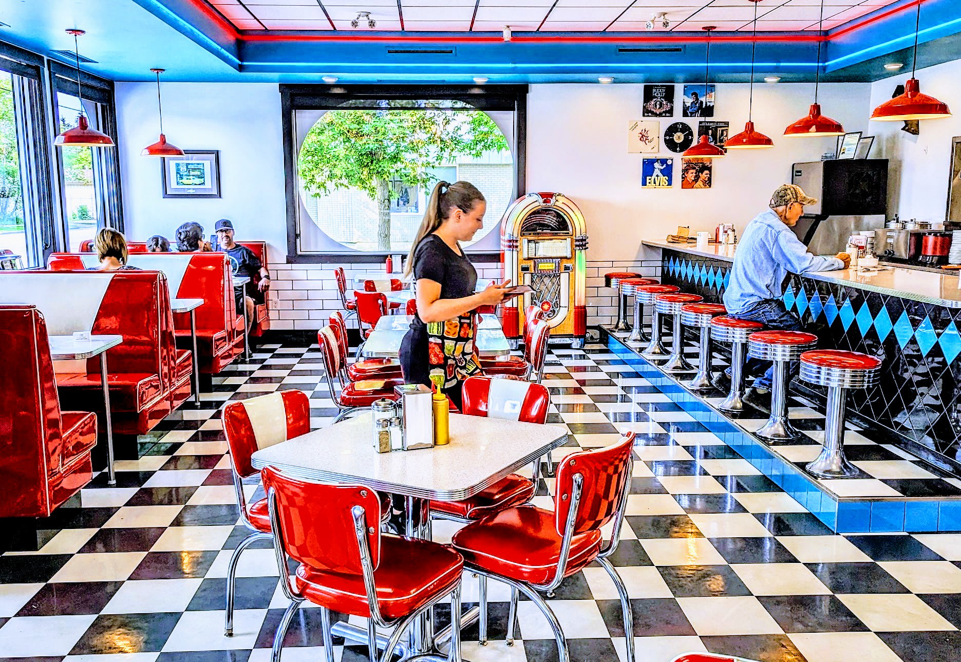 Jennie’s Diner & Bakery