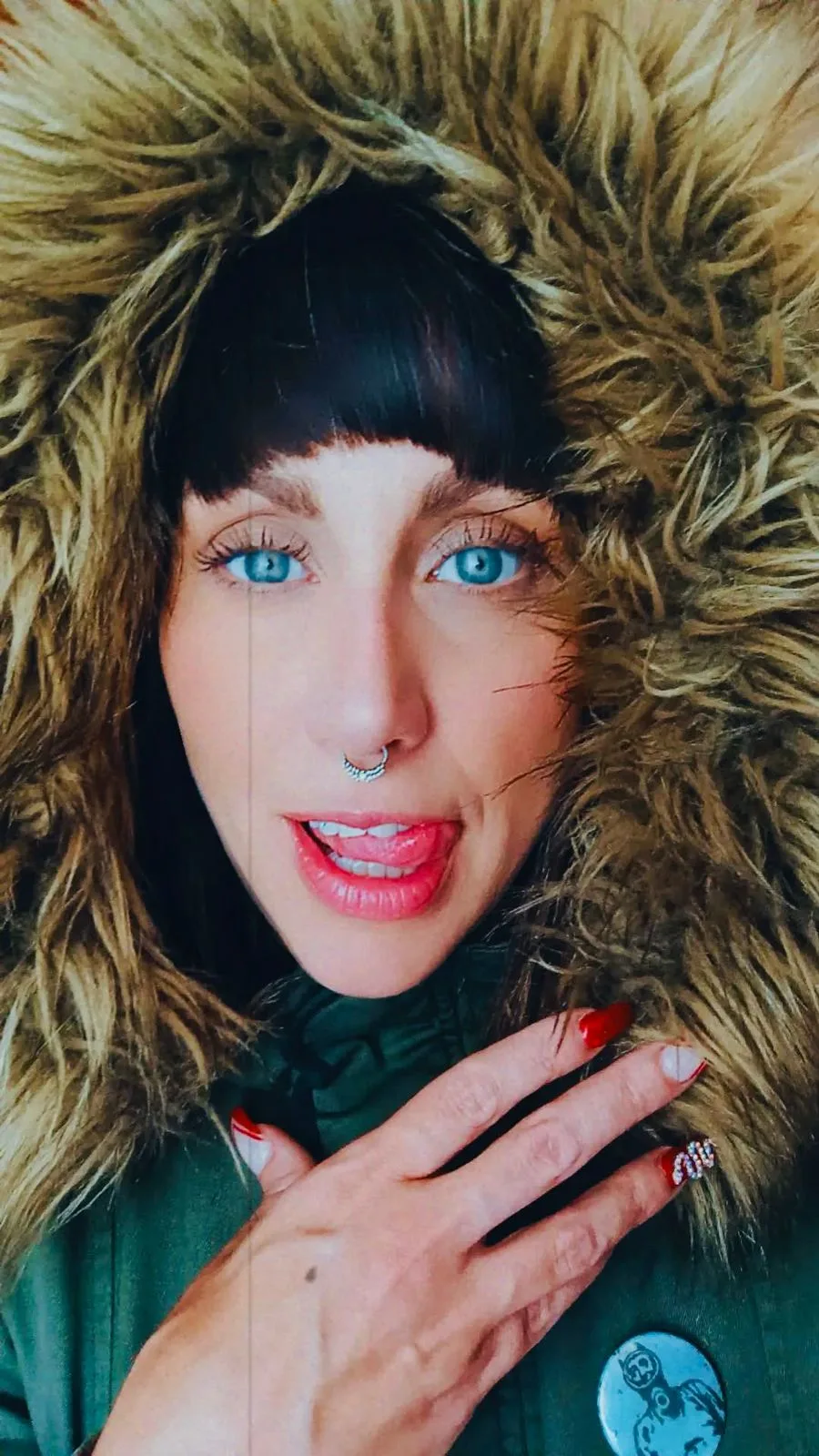 Detalle de foto perfil de Luciana en Asmodeo.net