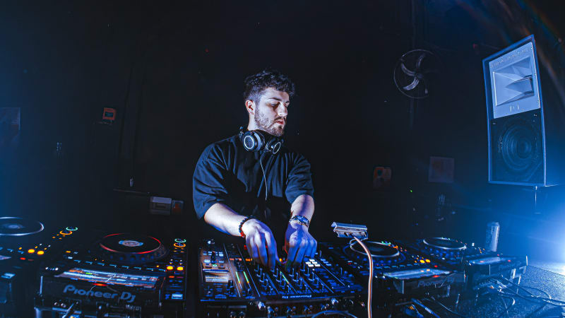 Live at Sixx Rave