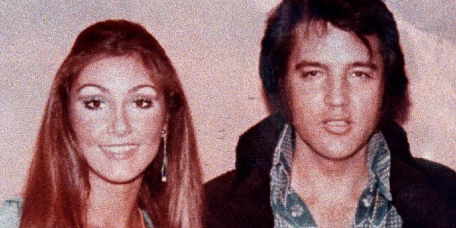 Managing Celebrity Fan Relationships Lessons from Elvis Presley