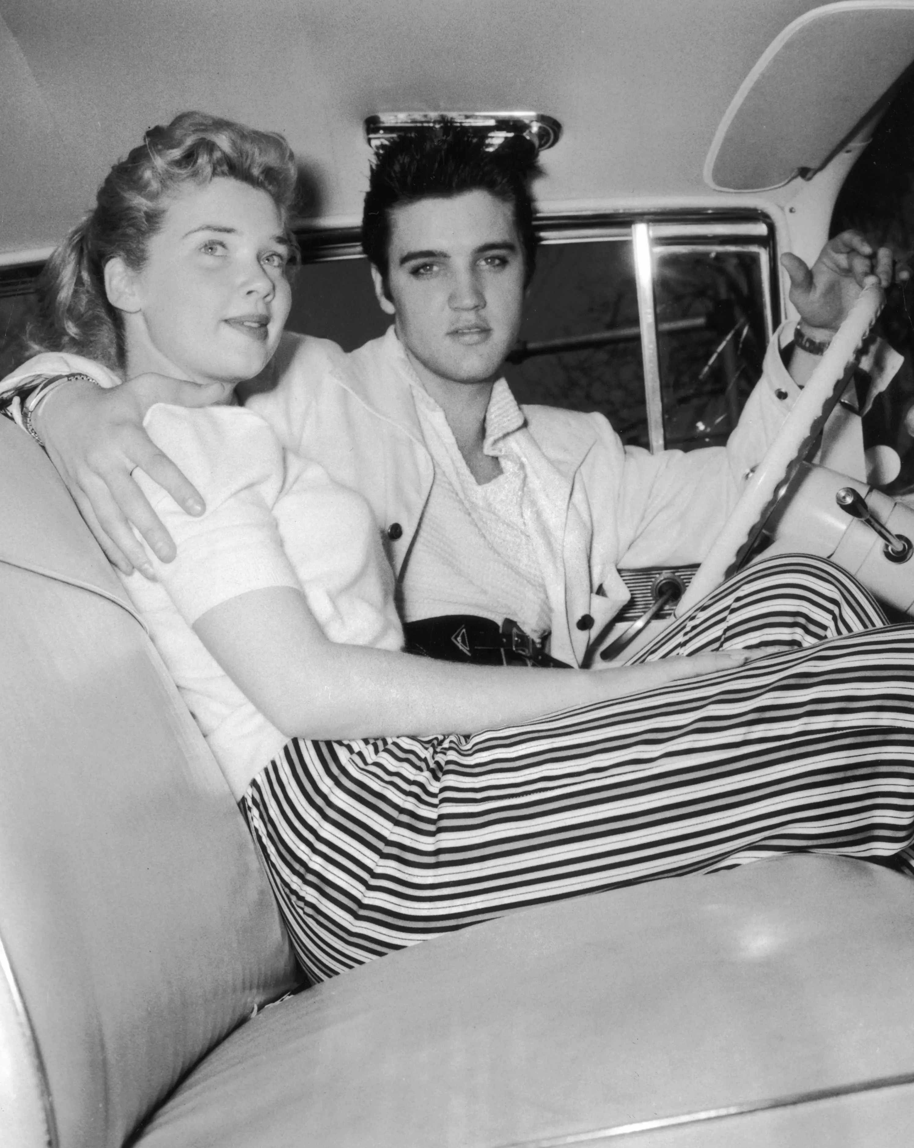 Managing Celebrity Fan Relationships Lessons from Elvis Presley