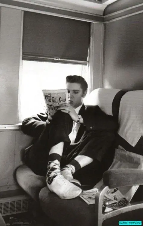 Elvis Presley's Reading Habits A Peek into the King's Literary Side
