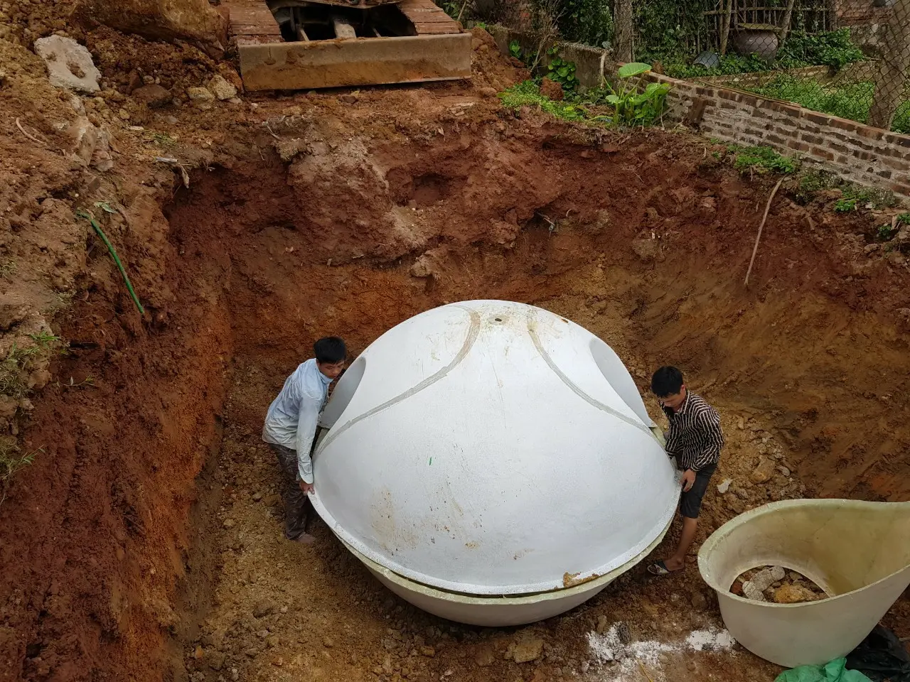 Làm hố biogas - Giải pháp năng lượng xanh cho tương lai bền vững