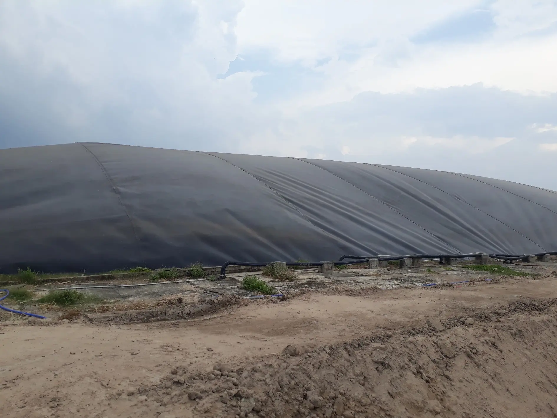 Quy trình làm hầm biogas Bí quyết năng lượng xanh từ nông thôn