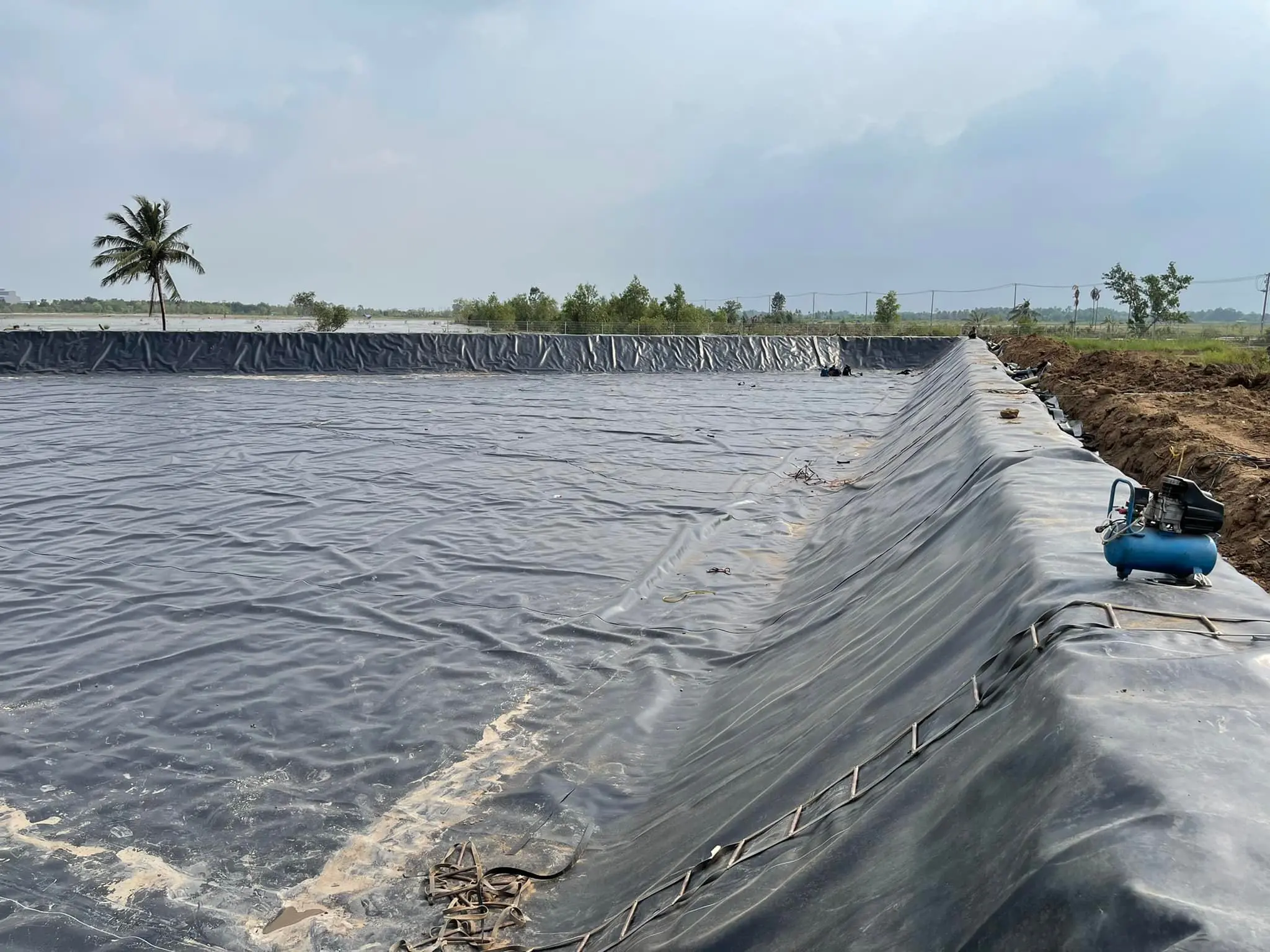 Màng Chống Thấm HDPE - Giải Pháp Vàng Cho Mọi Công Trình