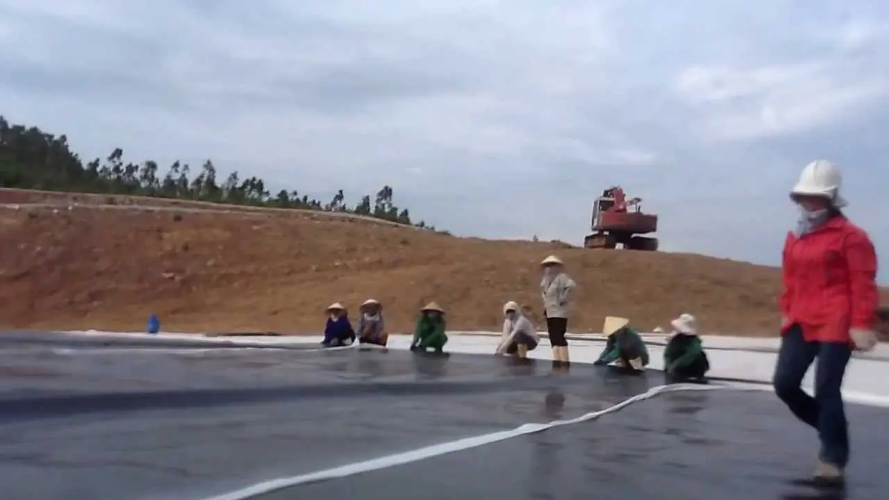 Bạt Nhựa HDPE - Giải Pháp Vàng Cho Mọi Công Trình Hiện Đại