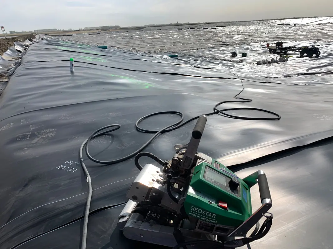 Máy hàn bạt HDPE GEOSTAR G7 LQS - Giải pháp hàn bạt tối ưu cho mọi công trình