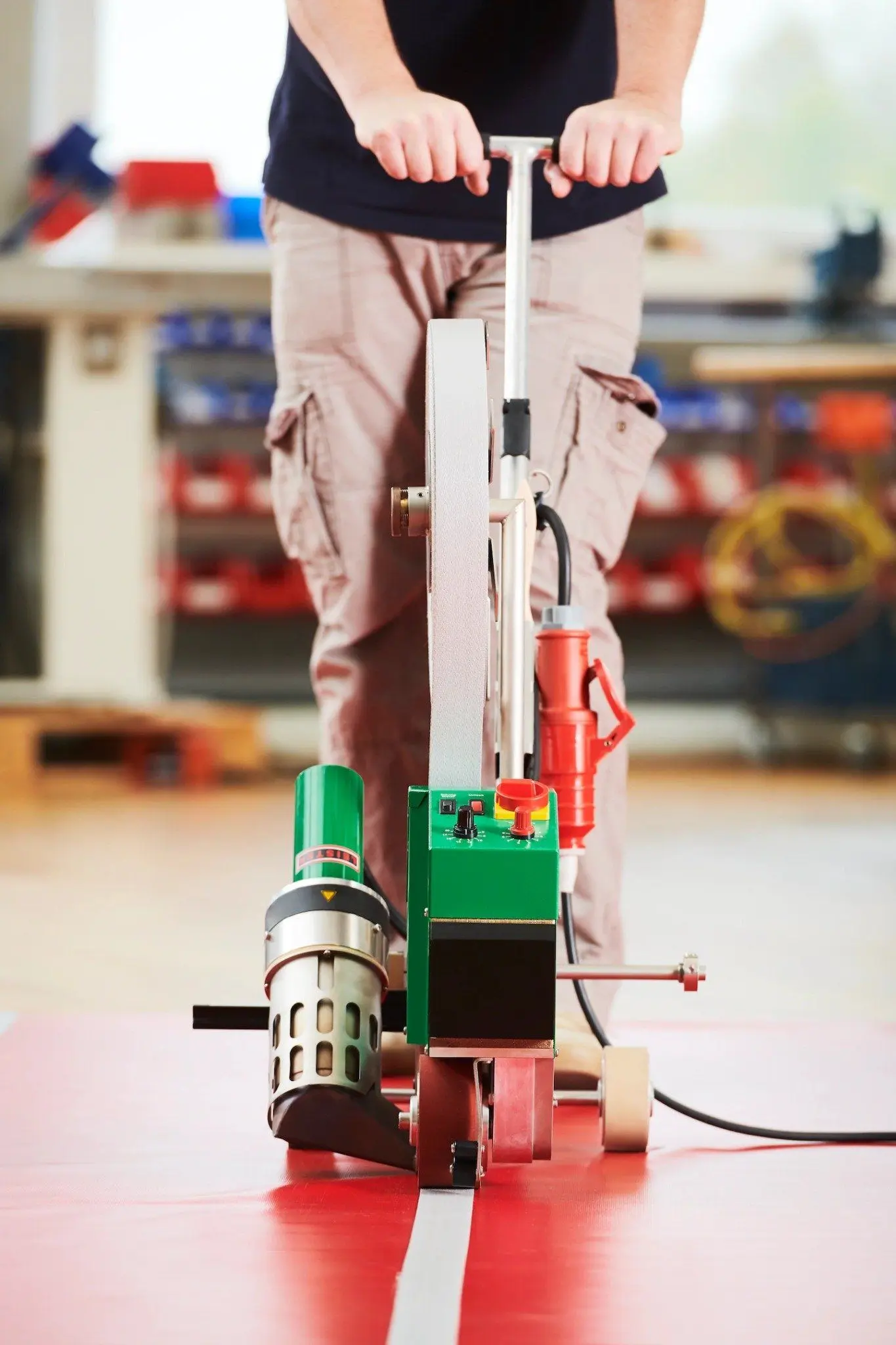 Máy hàn bạt nhựa PVC Leister TAPEMAT SPRIEGEL - Giải Pháp Hàn Tuyệt Vời Cho Mọi Công Trình