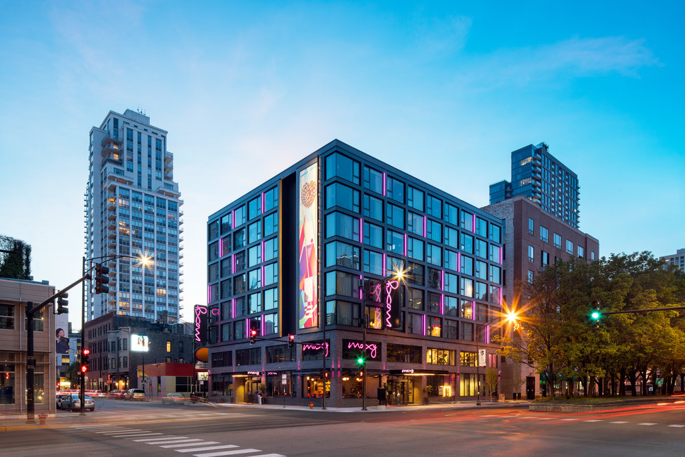 Moxy Chicago Exterior