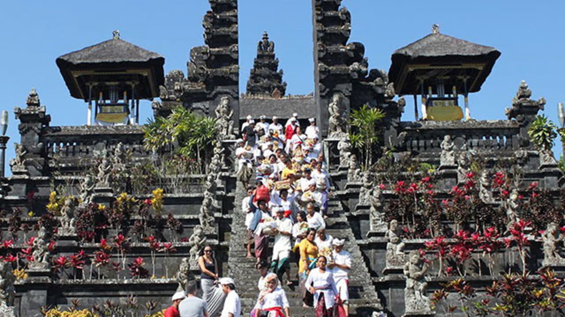 Ubud Village & Tanah Lot Tour