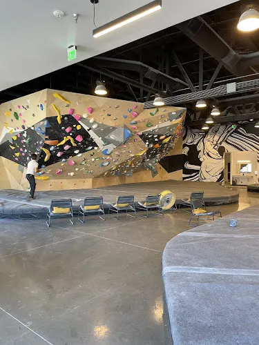 4.7★ Benchmark Climbing | Berkeley Climbing Gym