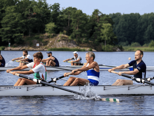 Team-Building-team-building-sur-la-seine-de-l-aviron-en-equipe-proche-de-paris