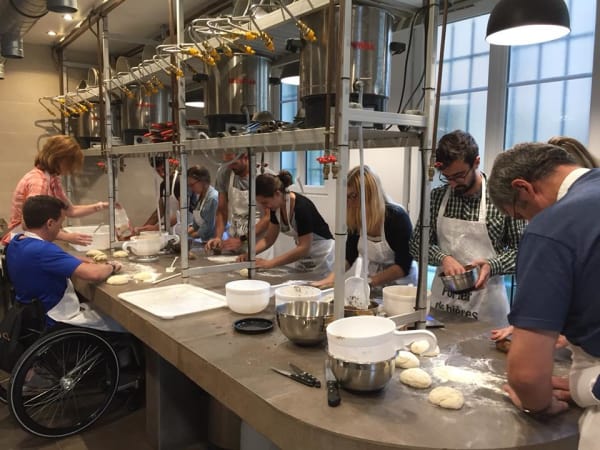 team-building-atelier-initiation-brassage-de-biere-entre-collegues-a-paris