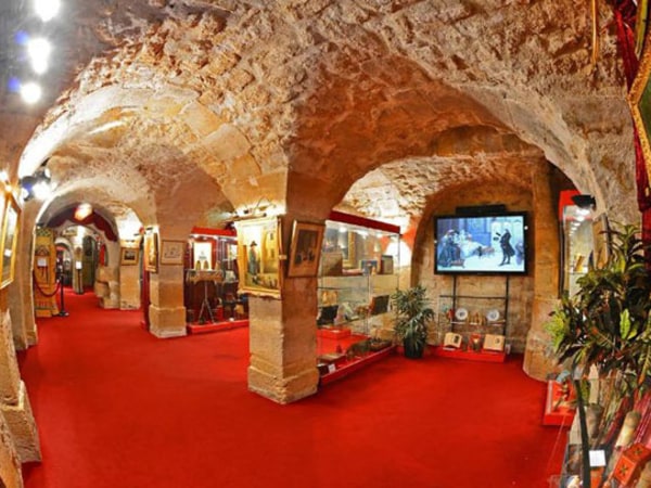 team-building-Team-Building-musee-magie-en-equipe-a-Paris-insolite-ludique