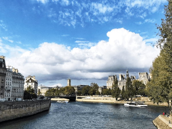 team-building-Rallye-virtuel-entre-collaborateurs-team-building-au-coeur-de-Paris