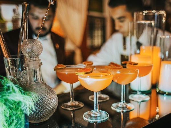 animation-La-creme-du-cocktail-a-votre-service-pour-soiree-entreprise-ou-seminaire-a-paris