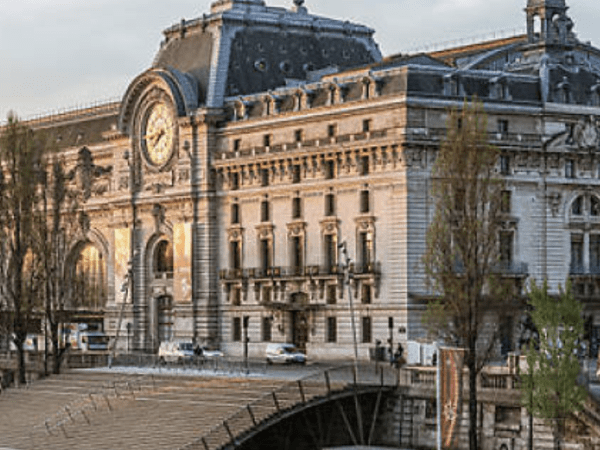 Team-Building-Visite-guidee-pour-entreprise-au-musee-dOrsay-de-Paris