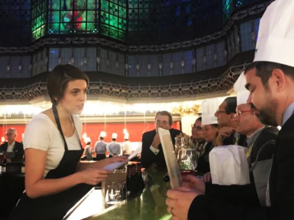 team-building-Team-Building-animation-quizz-et-mystere-de-la-gastronomie-a-Paris