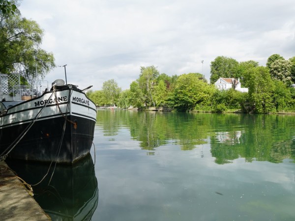 team-building-Visite-guidee-insolite-en-ligne-les-bords-de-Marne-a-Creteil