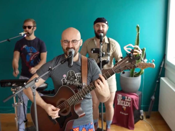 team-building-Un-Blindtest-unique-joue-en-live-par-des-musiciens-professionnels