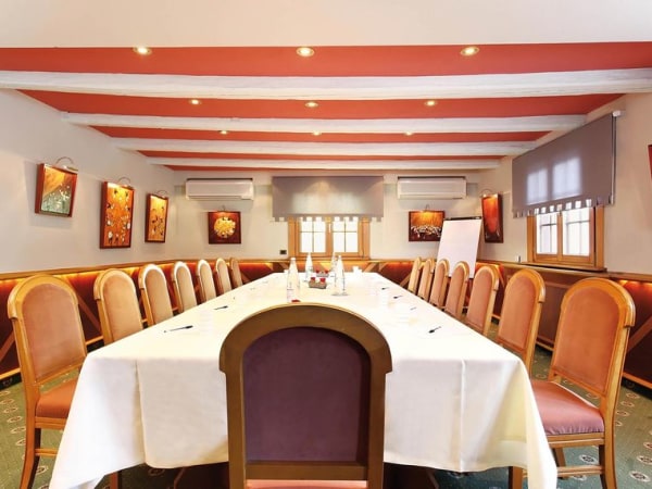 Team-Building-Le-Cerf-Charme-paisible-et-luxe-discret-pour-votre-seminaire-sVbO