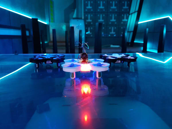team-building-pilotage-drone-avec-ses-collegue-paris