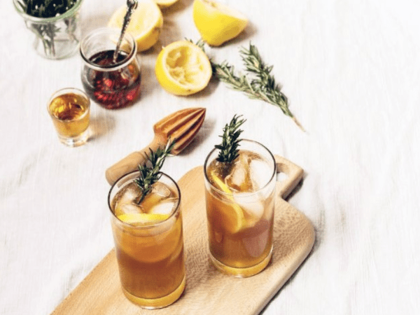 team-building-team-building-mixologie-boissons-artisanales-a-paris-en-equipe