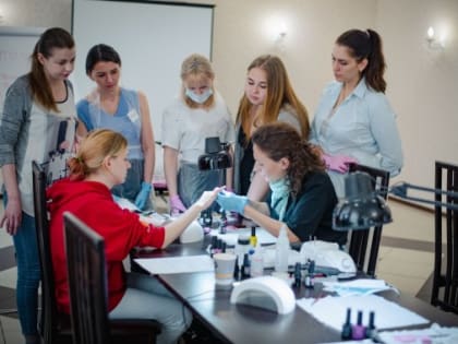 В Брянске Центр «Мой бизнес»-Брянск обучит самозанятых востребованным профессиям