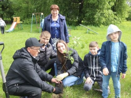 Трубчевск присоединился к акции «Семейный сад», посвященной Году семьи в России
