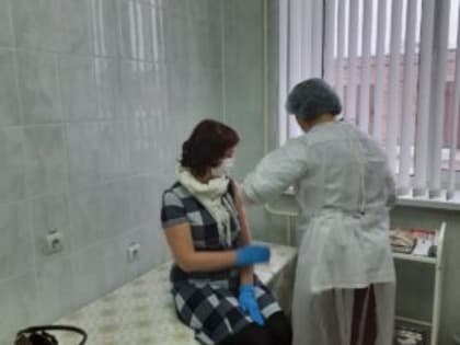 В Брянском районе идет прививочная кампания по вакцинации против гриппа