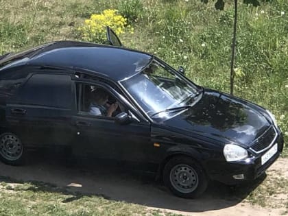 В ГИБДД Брянска заявили, что не могут штрафовать водителей за стоянку на газонах