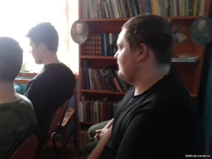 Помнить подвиг Ленинграда!