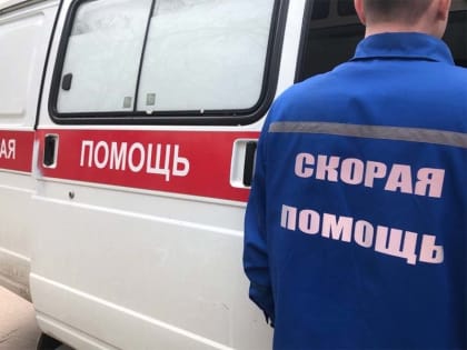 Клинцовские фельдшеры скорой помощи потребовали заплатить им за три года