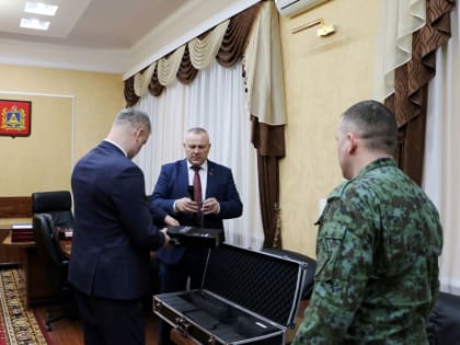 Спикер Брянской областной Думы передал спецтехнику для выполнения служебно-боевых задач