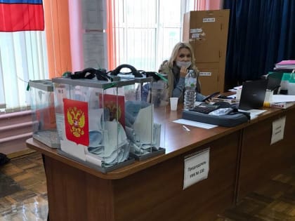 Во время мятежа брянские депутаты героически спрятались в норы