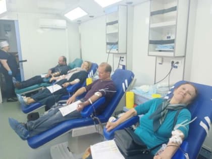 76 брянцев  сдали кровь в День православного донора