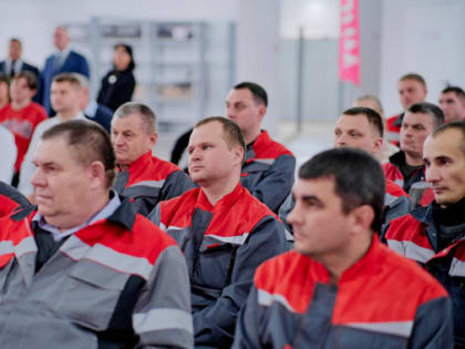 АПХ «Мираторг» подвел итоги работы в 2023 году на новой базе в Выгоничском районе: видеорепортаж