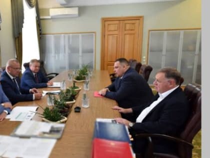 Губернатор Брянской области встретился с представителями концерна воздушно-космической обороны «Алмаз-Антей»   