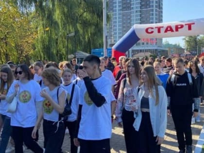 В Брянске проходит Всероссийская акция «10 000 шагов к жизни»