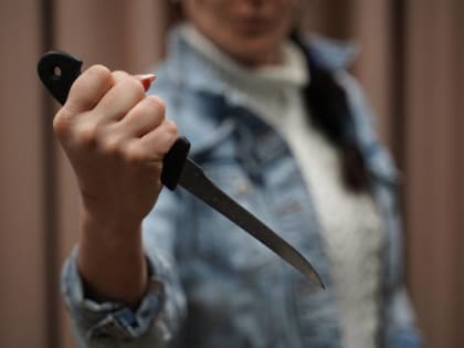 В Брянске 19-летняя девушка убила молодого мужчину