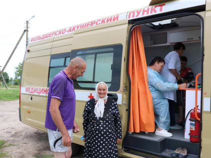 Передвижной ФАП Комаричской ЦРБ ведет прием в сельских населенных пунктах