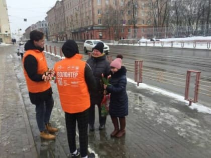 В Брянске проходит праздничная акция «Вам, любимые»