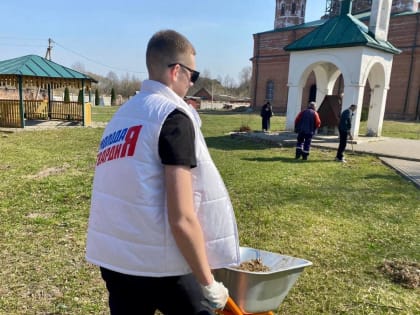 В Карачевском районе проходят субботники