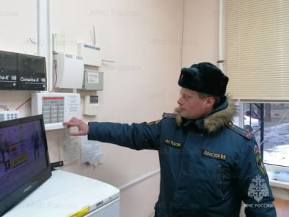 Брянские пожарные дали лекции в Красной Горе и Злынке